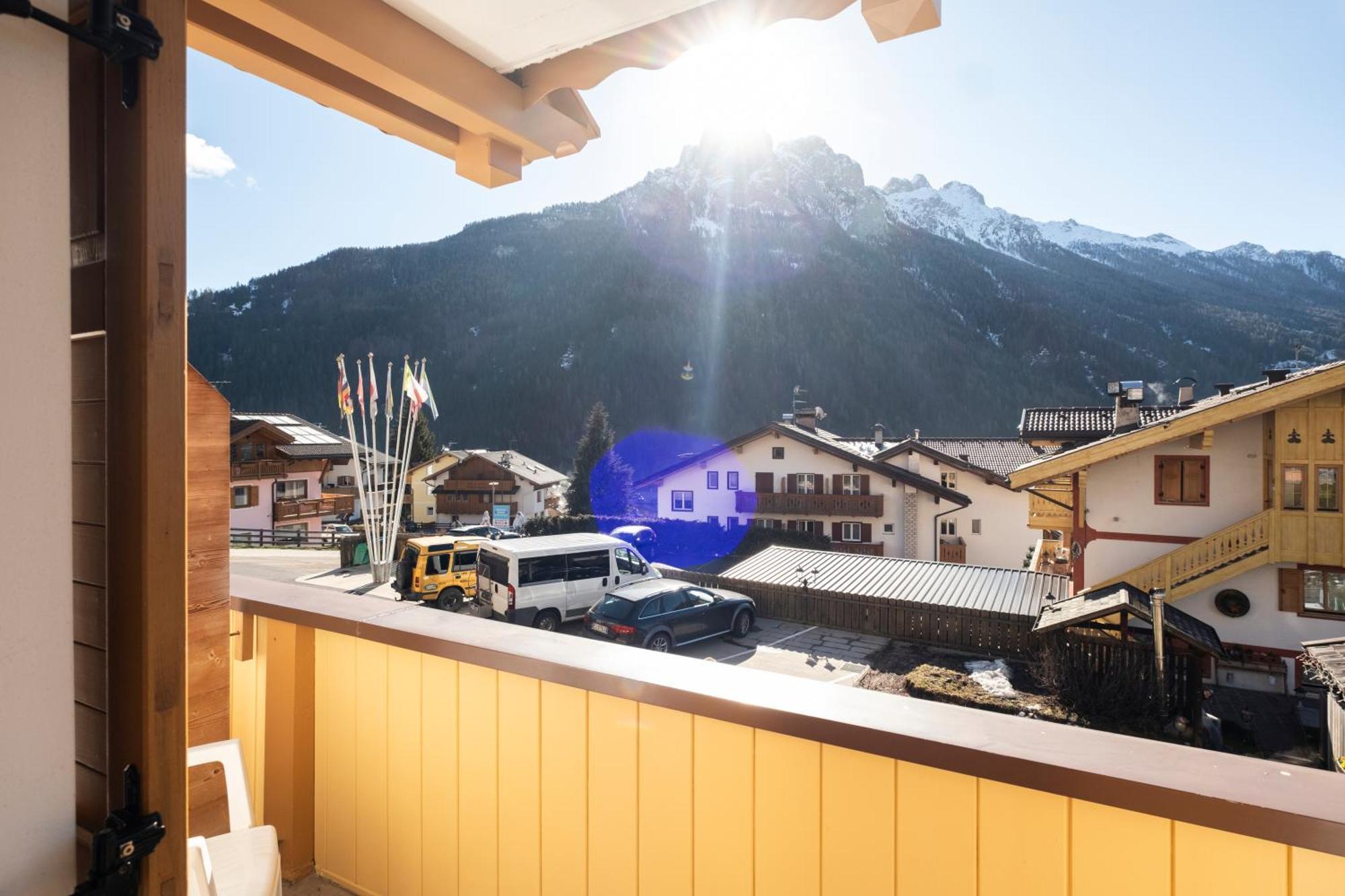 Berg Hotel Latemar Spitze Vigo di Fassa Dış mekan fotoğraf