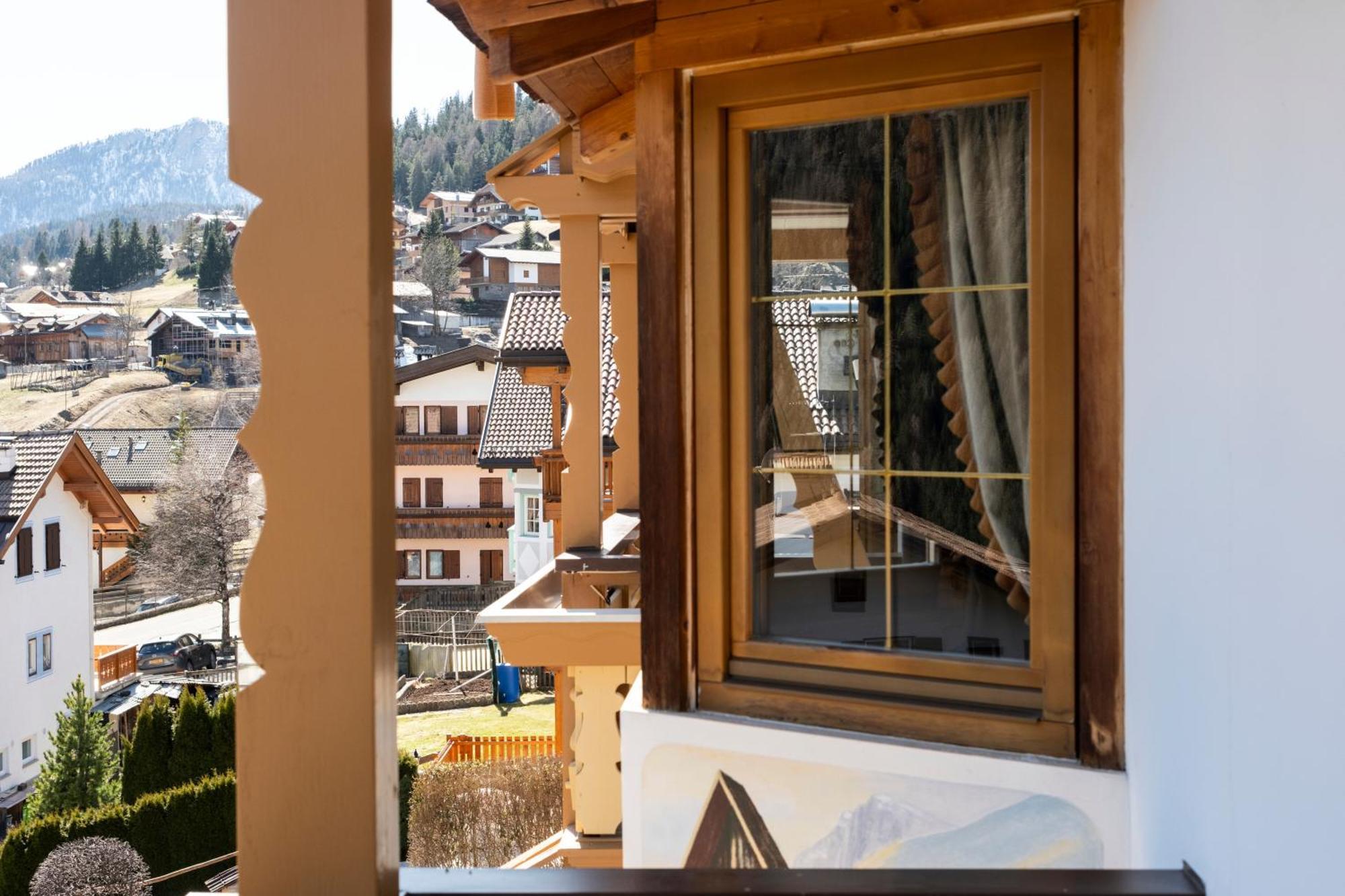 Berg Hotel Latemar Spitze Vigo di Fassa Dış mekan fotoğraf
