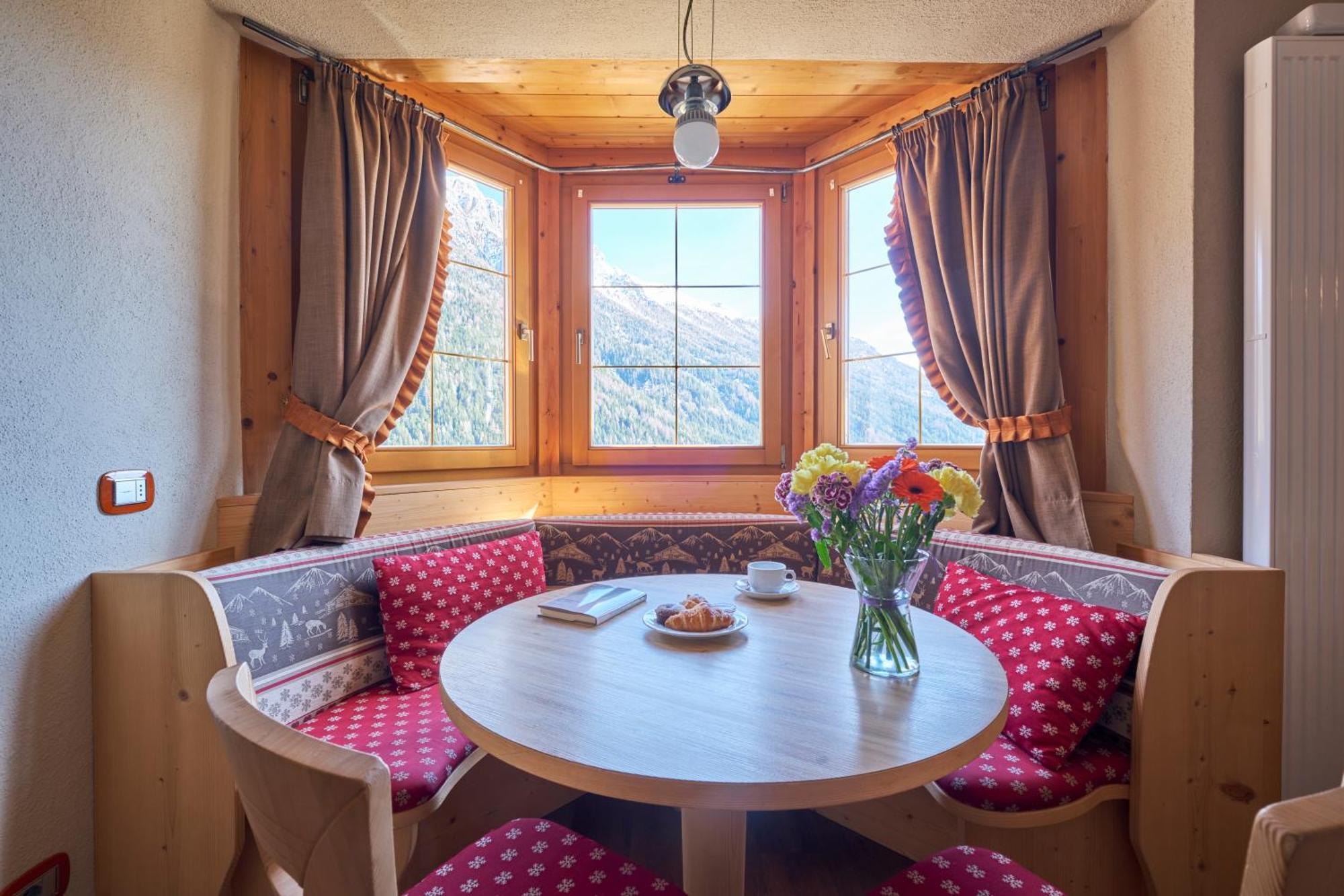 Berg Hotel Latemar Spitze Vigo di Fassa Dış mekan fotoğraf